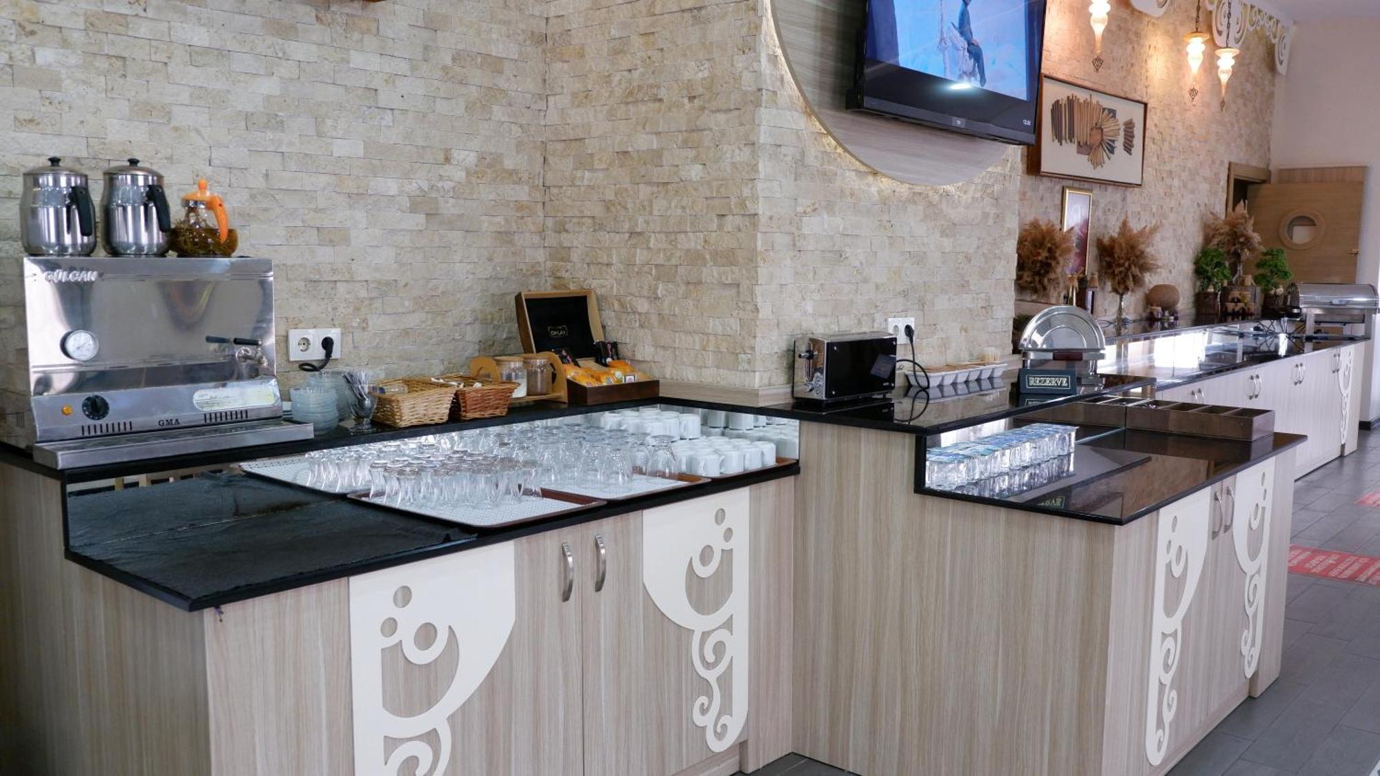 Hotel La Bella Alasehir Екстериор снимка