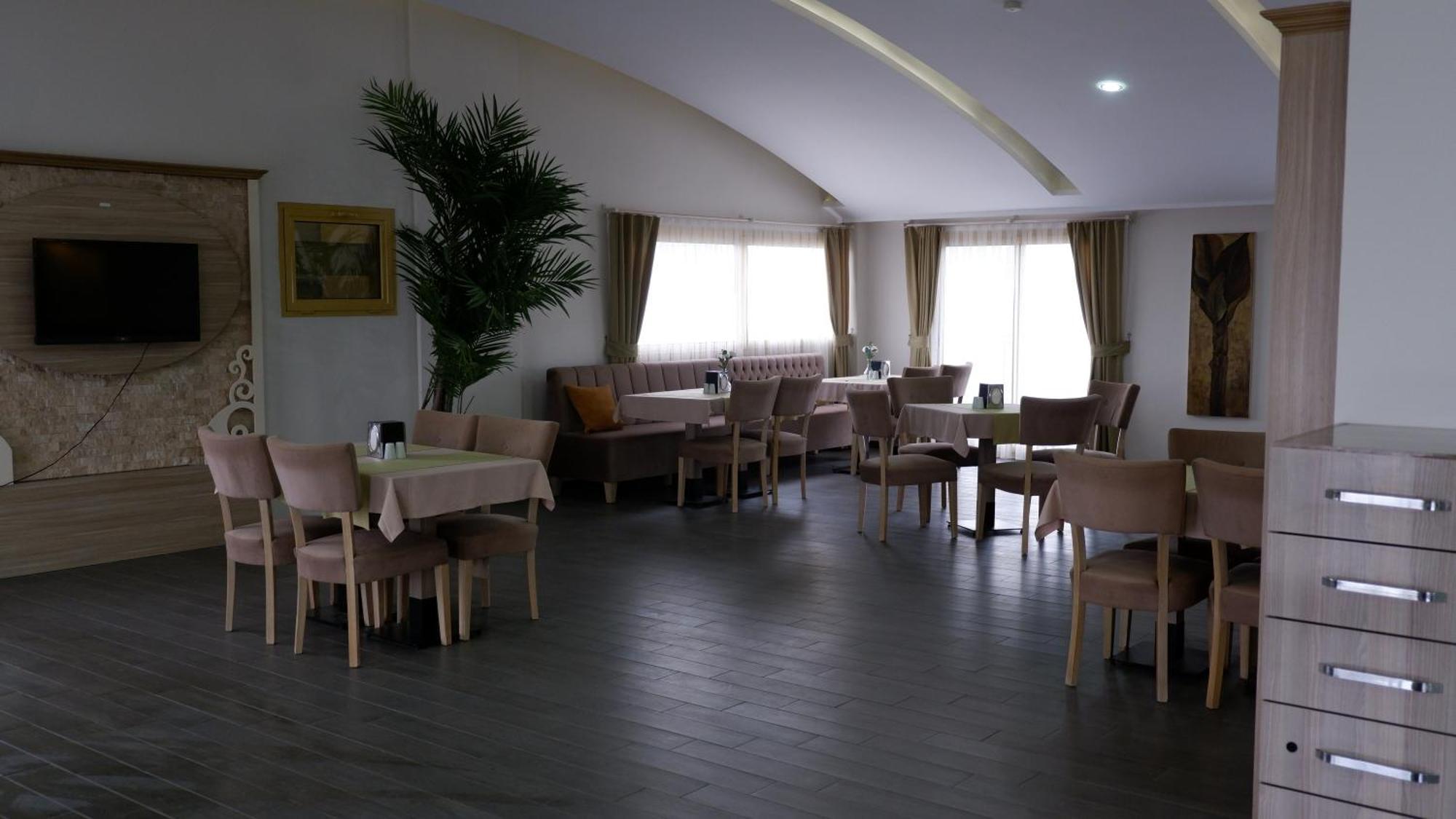 Hotel La Bella Alasehir Екстериор снимка