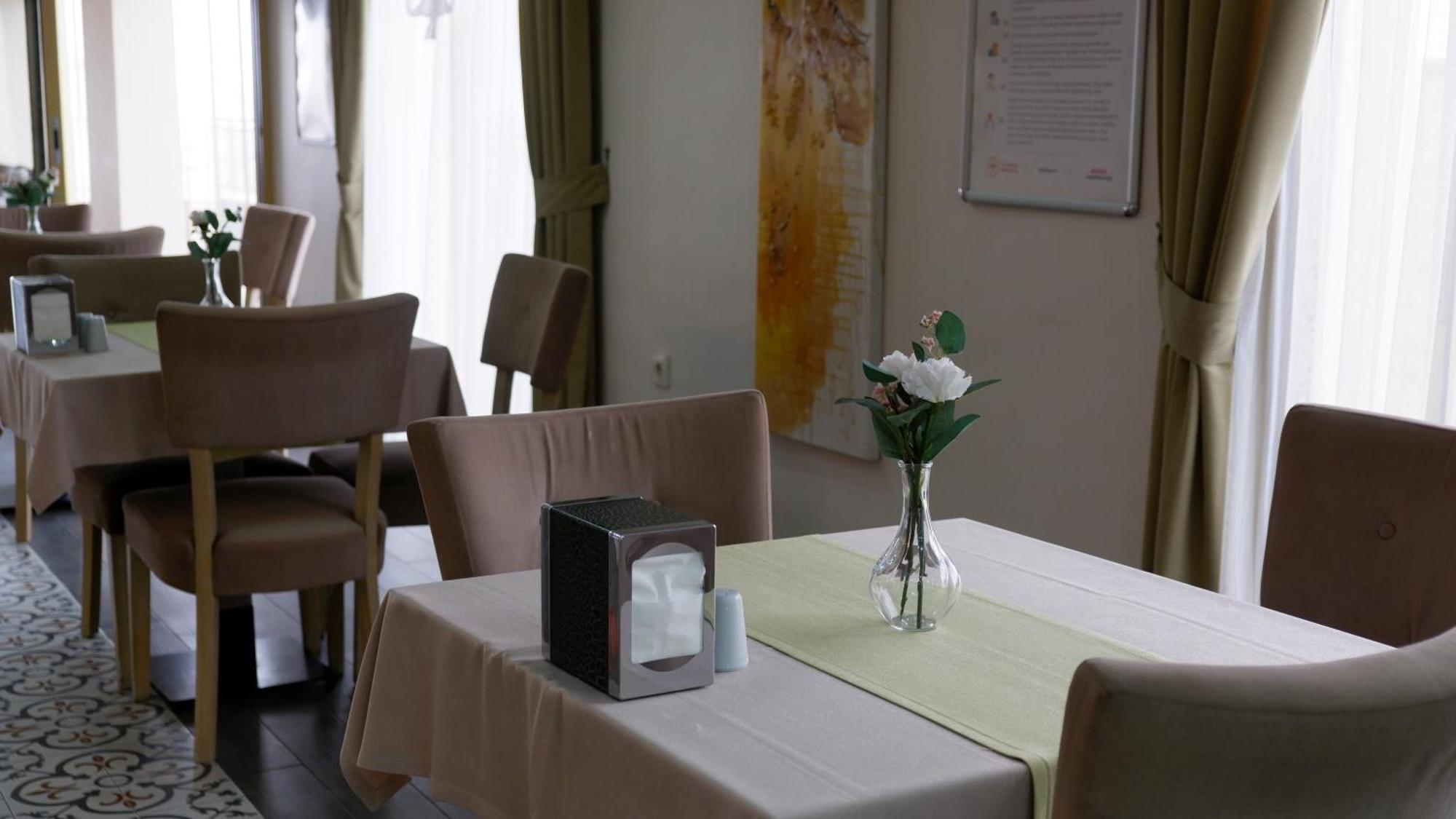 Hotel La Bella Alasehir Екстериор снимка