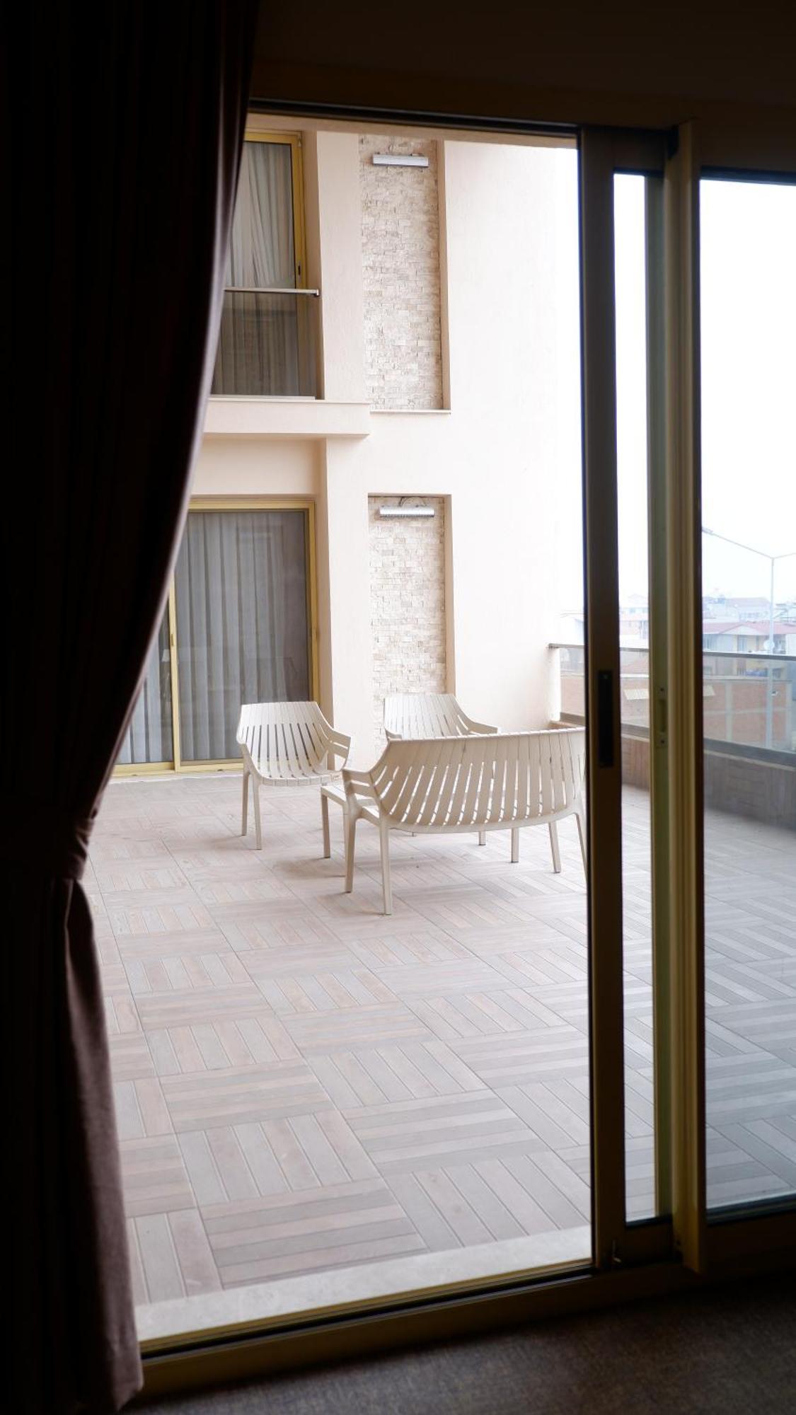 Hotel La Bella Alasehir Екстериор снимка